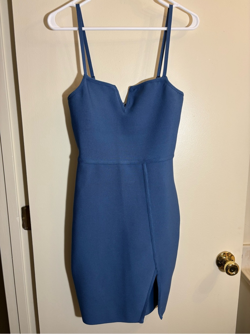 Sleeveless Navy V-Notch Bodycon Dress